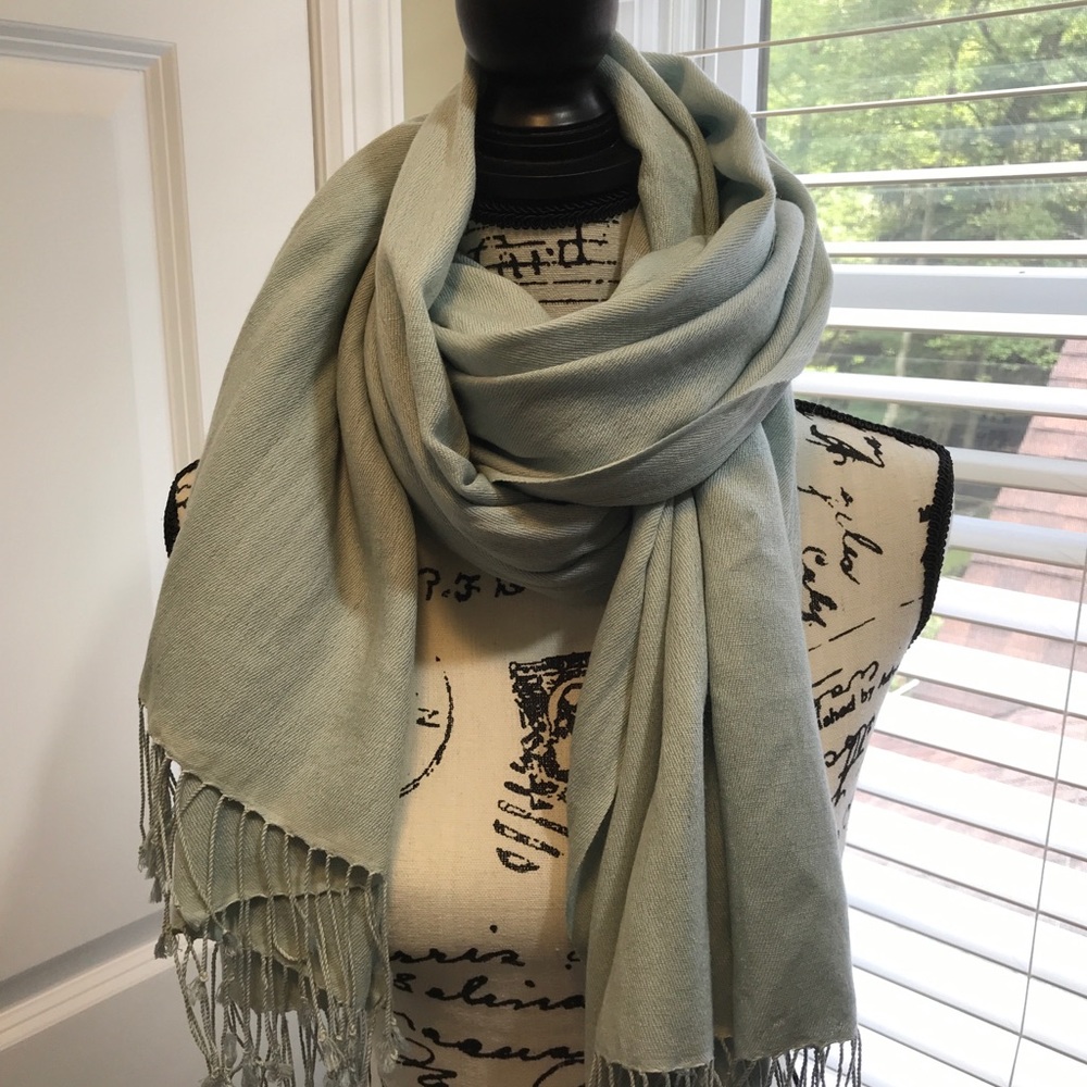 Mint green cashmere blend pashmina